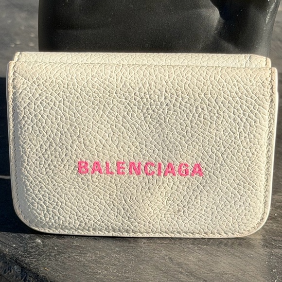 Balenciaga White with Pink Logo Wallet - Picture 2 of 11